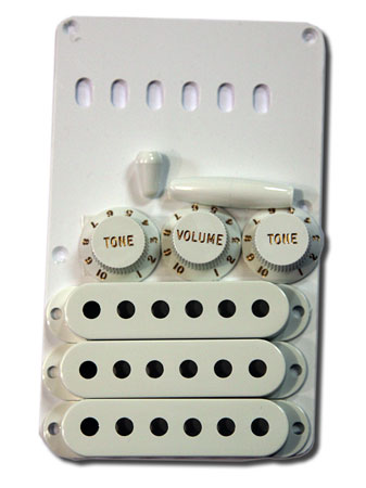 Fender White Accessory Kit